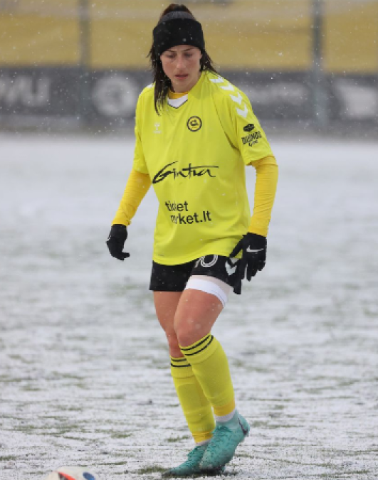 Laura Spenazzatto <h5>Offensive Midfielder</h5>